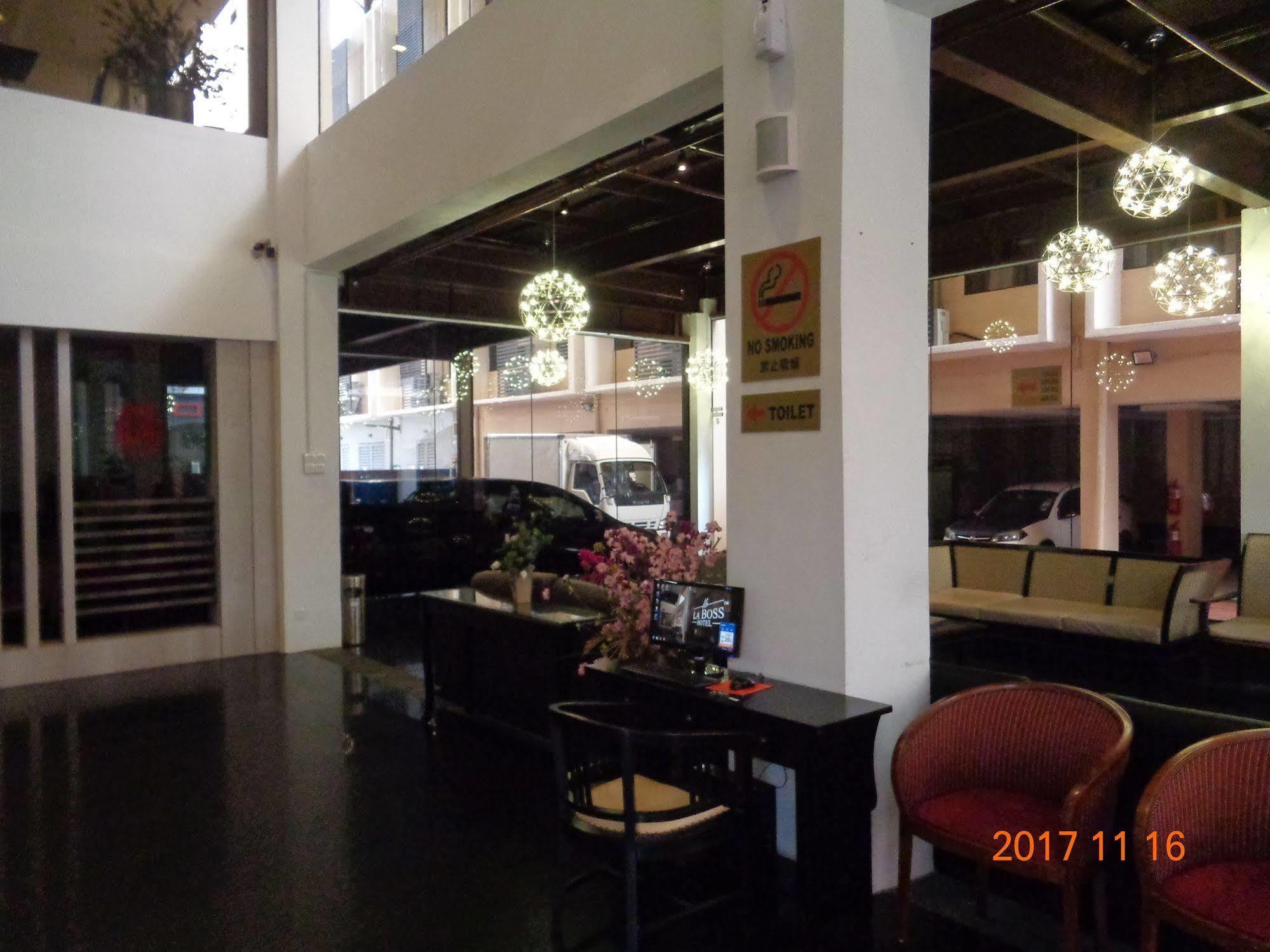 La Boss Hotel Malakka Dış mekan fotoğraf